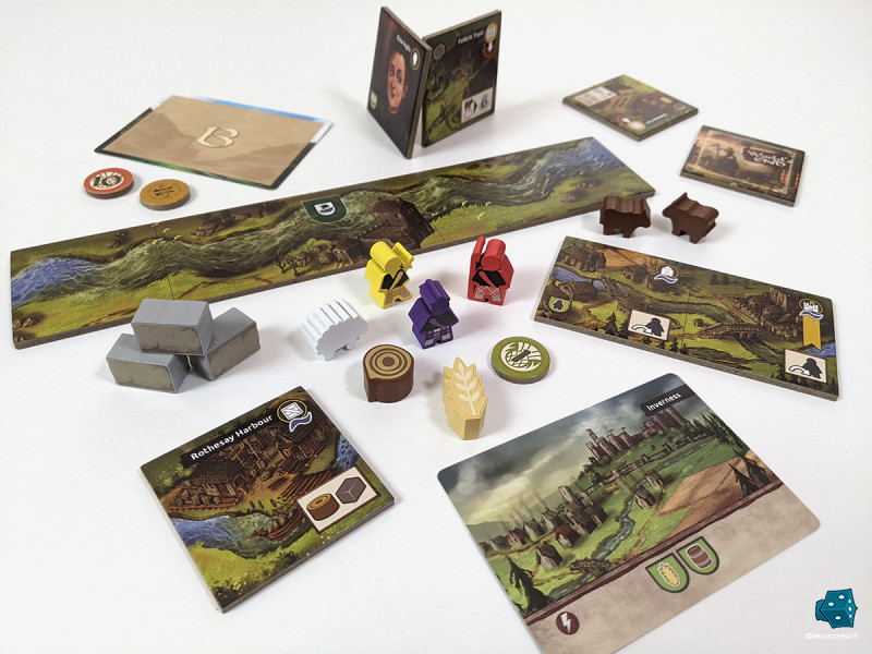 Si l'ensemble est quand même assez mono-chromatique, moi je trouve qu'il en jette et met clairement dans l'ambiance !