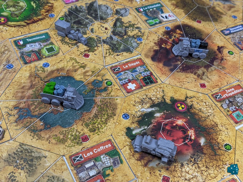 On peut croiser du monde dans les terres désolées ...